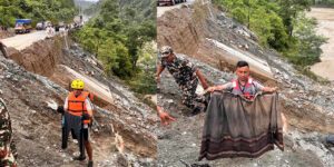 त्रिशूलीमा बेपत्ता बसको पर्दा भेटियो, बस अझै ब्यपत्ता