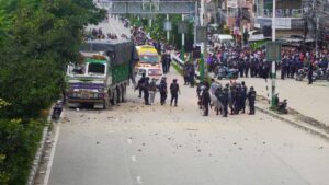 गठ्ठाघरमा ट्रकले स्कुटरलाई ठक्कर दिँदा एक महिलाकाे घटनास्थलमै मृत्यु, स्थिति तनावग्रस्त