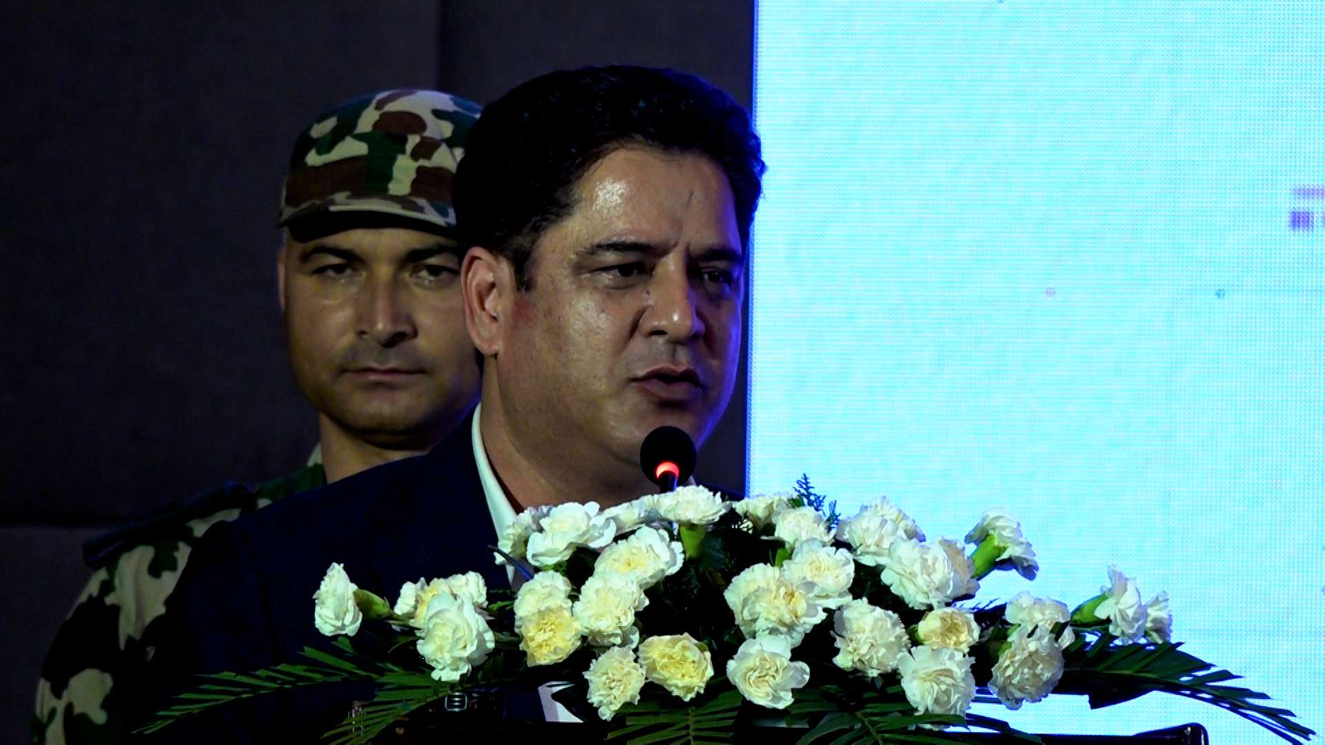 मुलुकले लगानी र लगानीमैत्री वातावरण चाहेको छ : मन्त्री भण्डारी