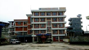 किष्ट अस्पतालमा पस्यो बाढी, बिरामी सुरक्षित स्थानमा