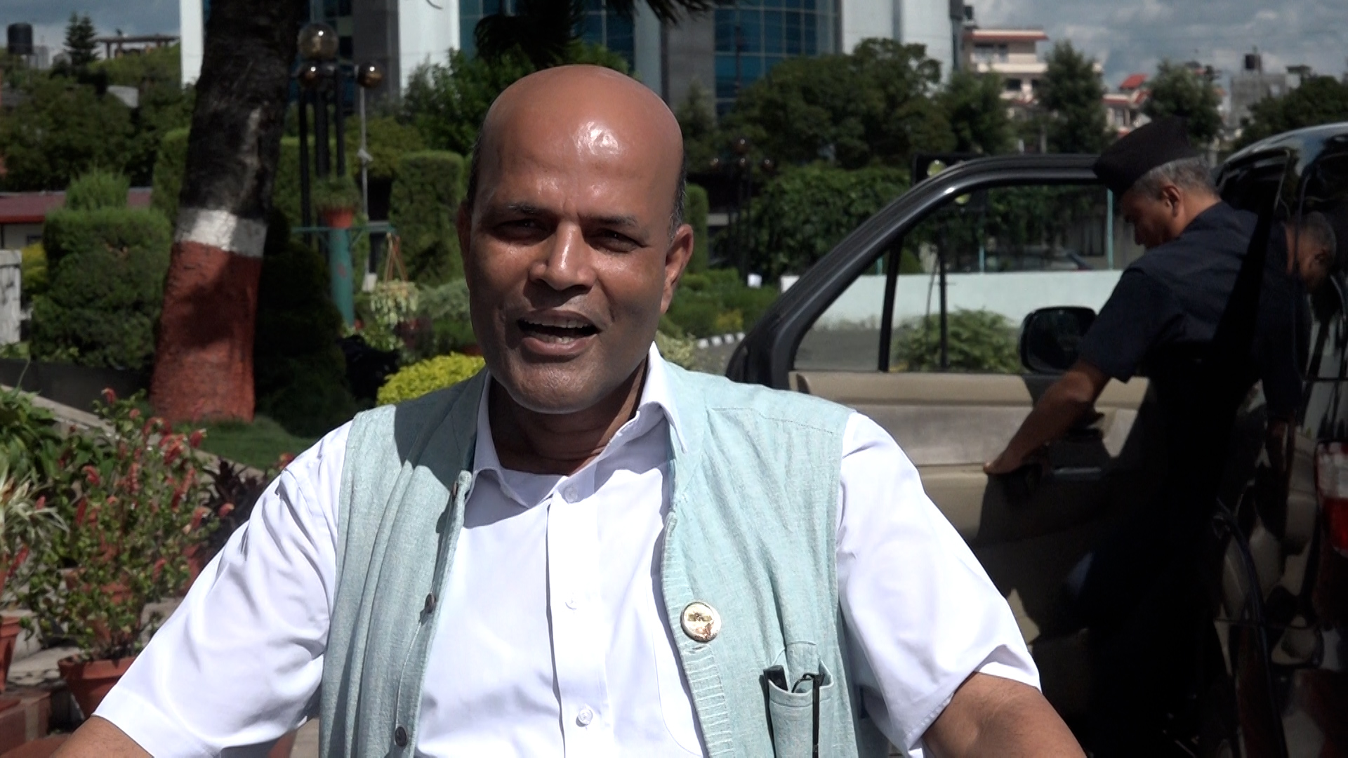 सहकारीको पैसा कांग्रेस र एमालेले पनि अपचलन गरेको छ : सांसद सिंह