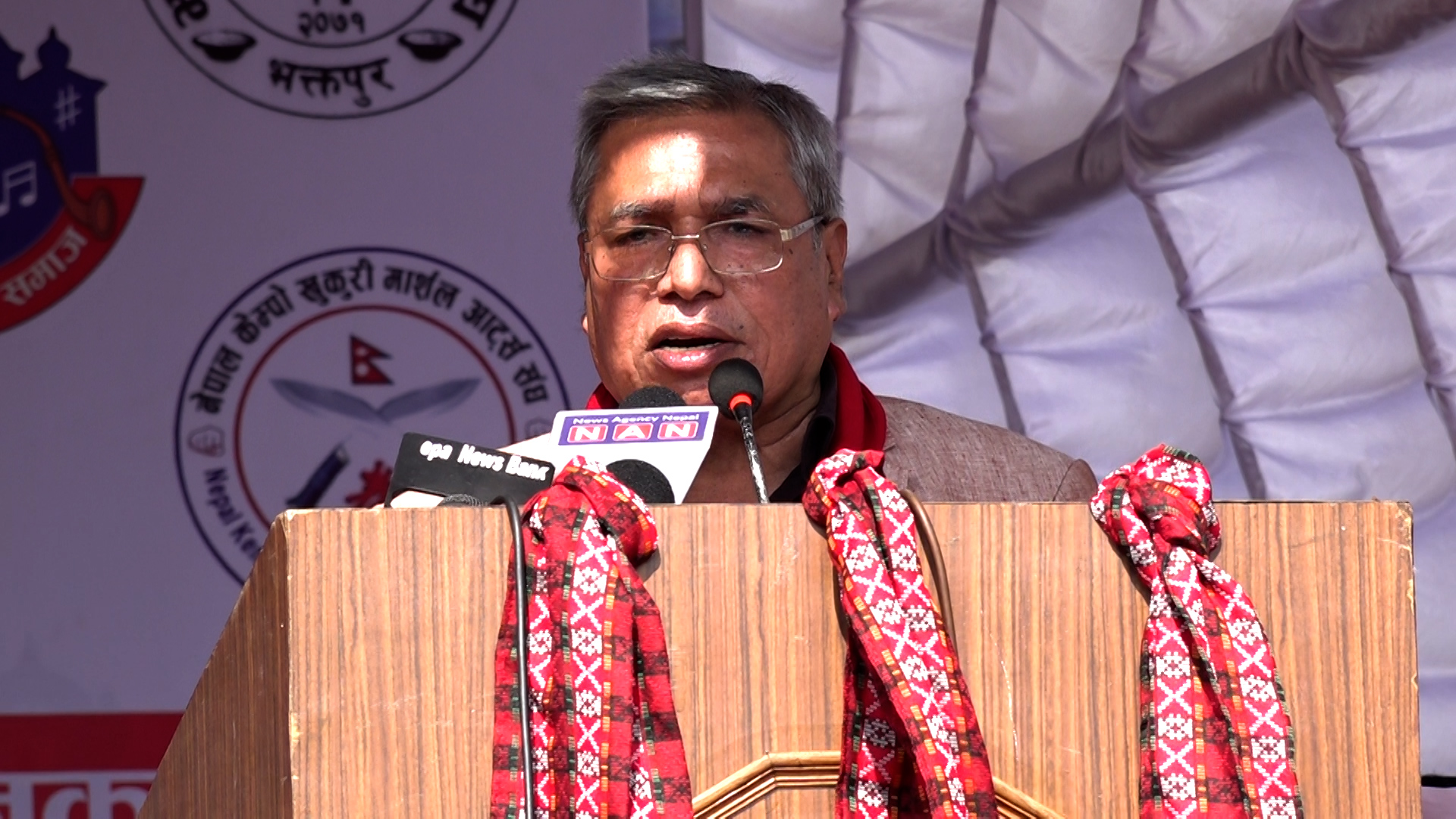 सरकारले आफै जन्माएको अधिकारहरुको कटौती कदापी गर्दैन्ः कार्यवाहक प्रधानमन्त्री सिंह