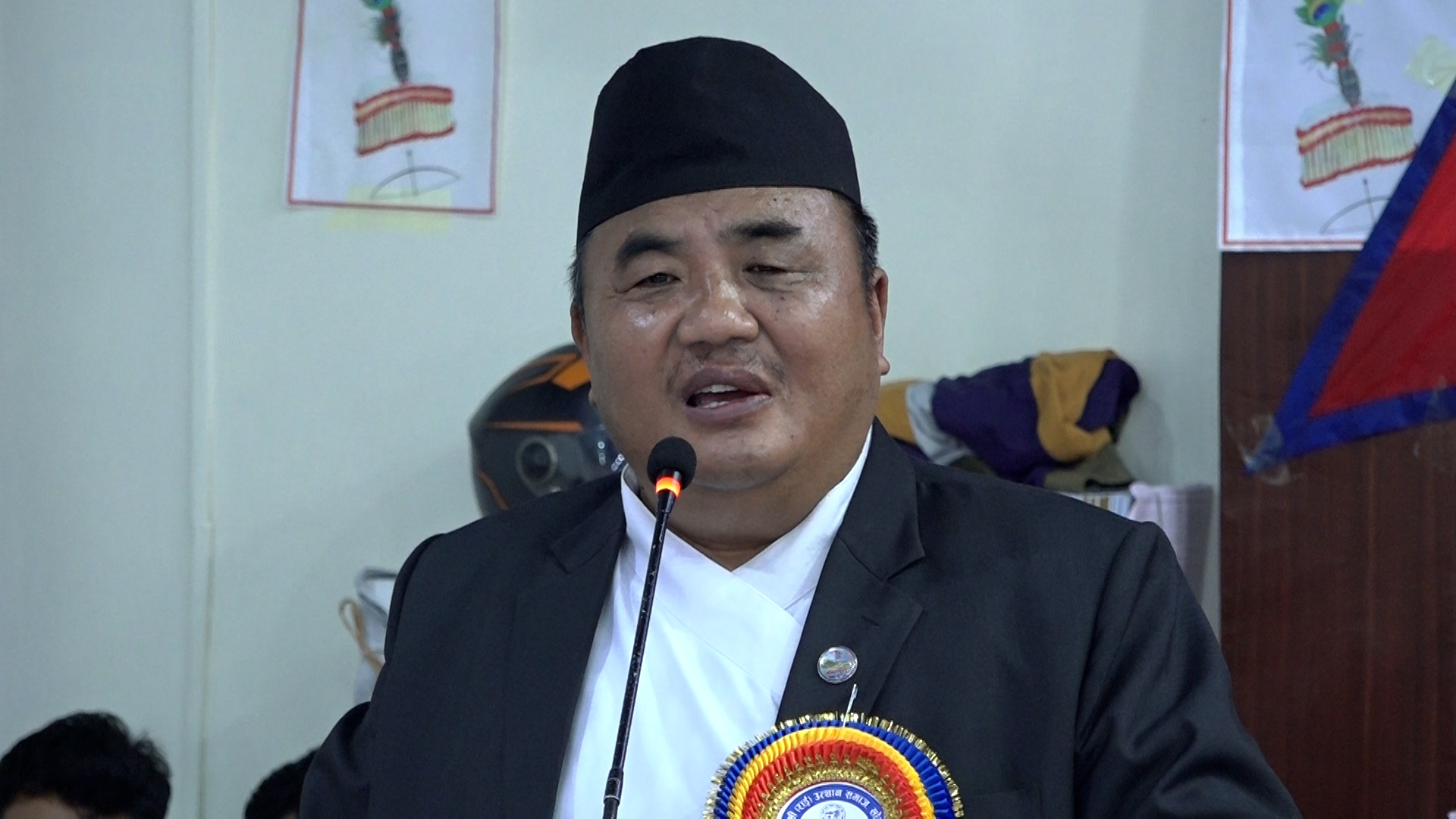 भुइमान्छे मन्त्री भएको छु, जनआवाजको सम्बोधन गर्छु : मन्त्री राई भुइमान्छे मन्त्री भएको छु, जनआवाजको सम्बोधन गर्छु : मन्त्री राई