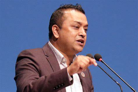 जाे मादल, घण्टी बजाउँदै आए पनि आऊन् तर रुख नै ठूलाे हाे : गगन
