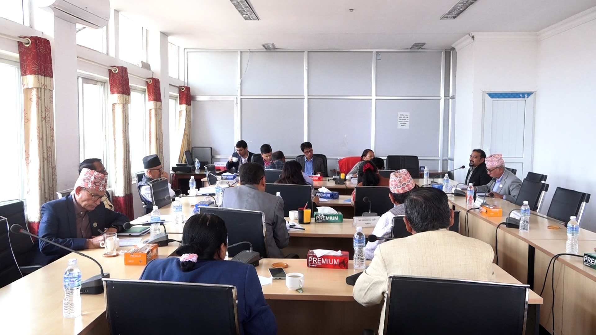 तीनवटा संसदीय समितिको बैठक बस्दै