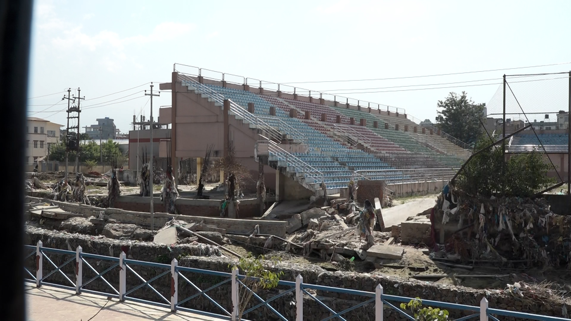 बाढीले क्षतविक्षत बनाएको च्यासल रङ्गशाला, पुनर्निर्माणमा बेवास्ता (तस्बिरहरू) बाढीले क्षतविक्षत बनाएको च्यासल रङ्गशाला, पुनर्निर्माणमा बेवास्ता (तस्बिरहरू)