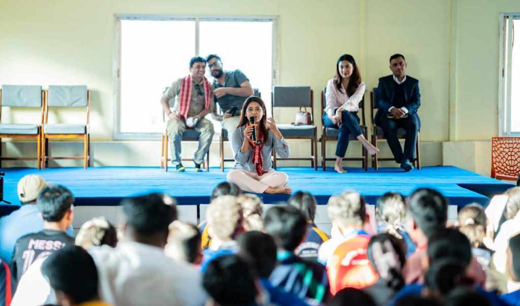 केकी अधिकारीलाई विद्यार्थीको प्रश्नै प्रश्न, दिइन् यस्ता टिप्स