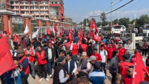 काठमाडौंमा माओवादी केन्द्रको खबरदारी जुलुस काठमाडौंमा माओवादी केन्द्रको खबरदारी जुलुस