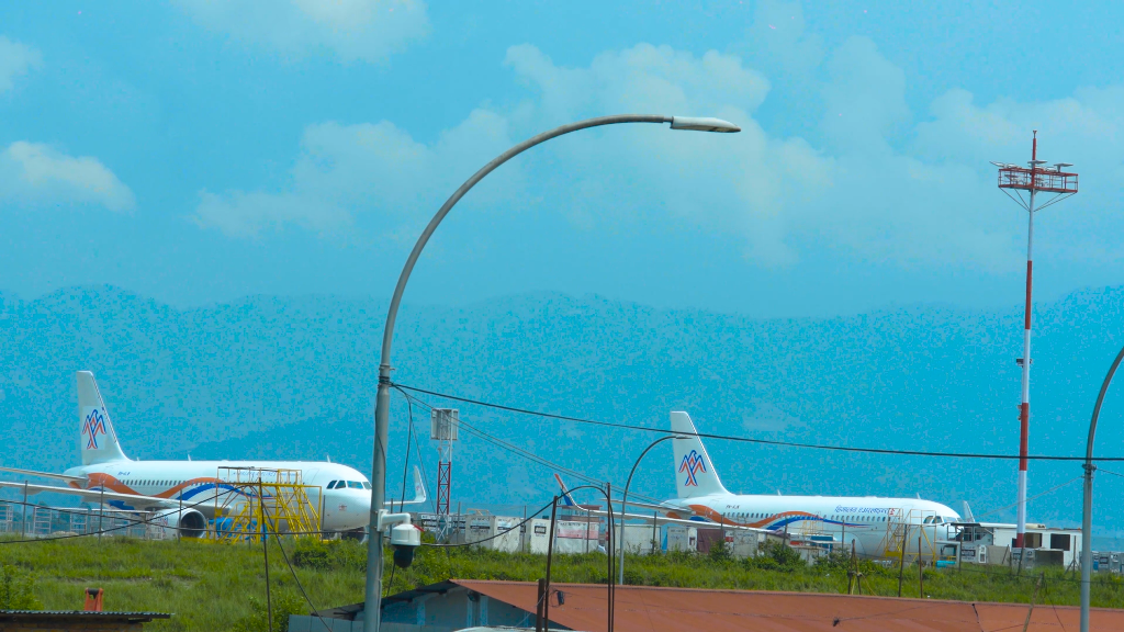 प्रतिकूल मौसमले भिजिबिलिटी कमजोर हुँदा हवाई उडान प्रभावित