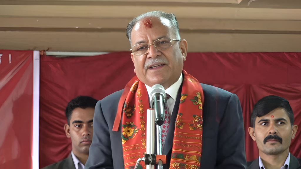 झापा पुगेर ओलीलाई प्रचण्डको चेतावनी- गिरिबन्धु टी-स्टेटमा भएको बदमासी पर्दाफास गरेरै छाड्छु