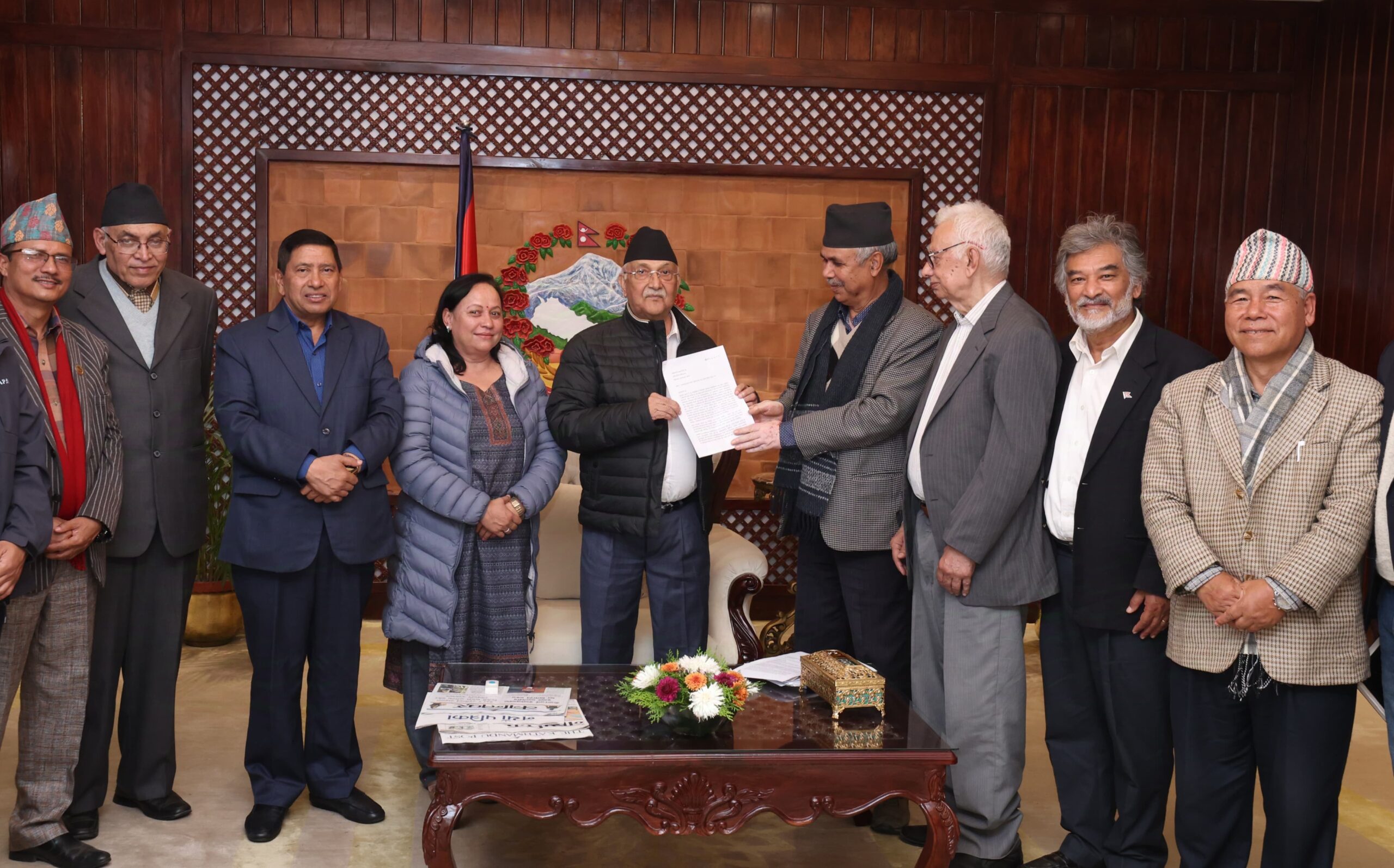 इजरायल-प्यालेस्टाइन युद्धमा तटस्थ नबस्न प्रधानमन्त्री ओलीलाई ध्यानाकर्षण