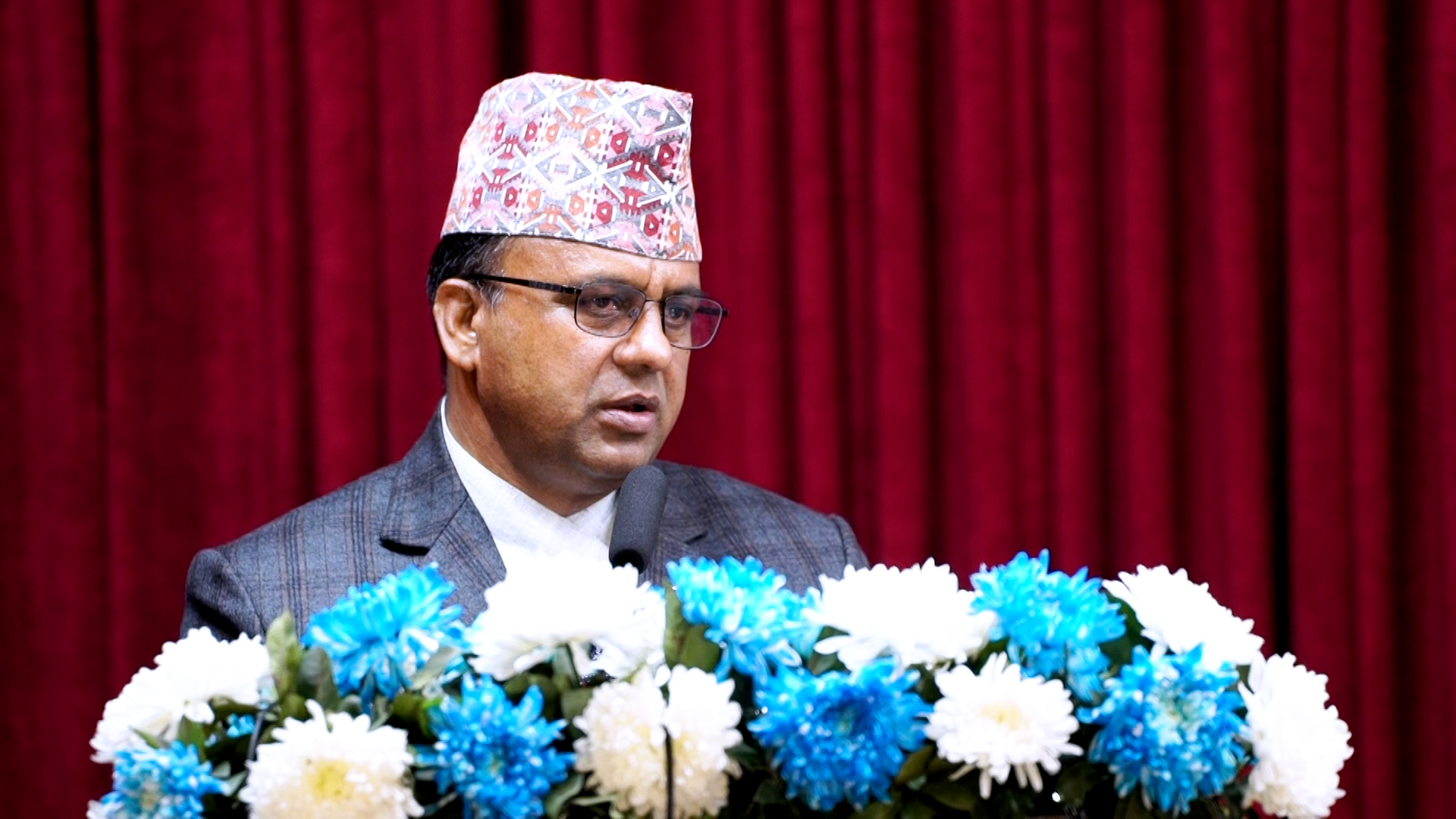 निजी क्षेत्रलाई रातो कार्पेट बिछ्याएर लगानी गर्ने वातावरण बनाउनुपर्छः मन्त्री पाण्डे