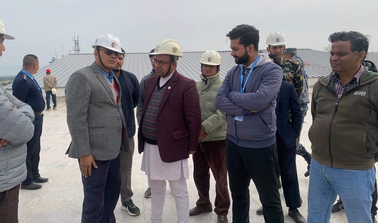 पर्यटन मन्त्रीद्वारा नेपालगन्जको निर्माणाधीन विमानस्थल निरीक्षण