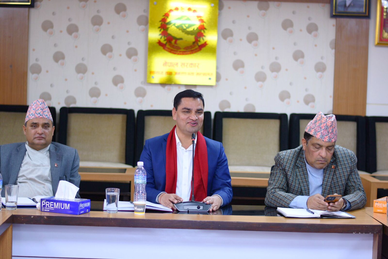 चिकित्सकहरू कार्यालय समयमा नभएको पाइए कारबाही गर्ने स्वास्थ्य मन्त्रालयको तयारी