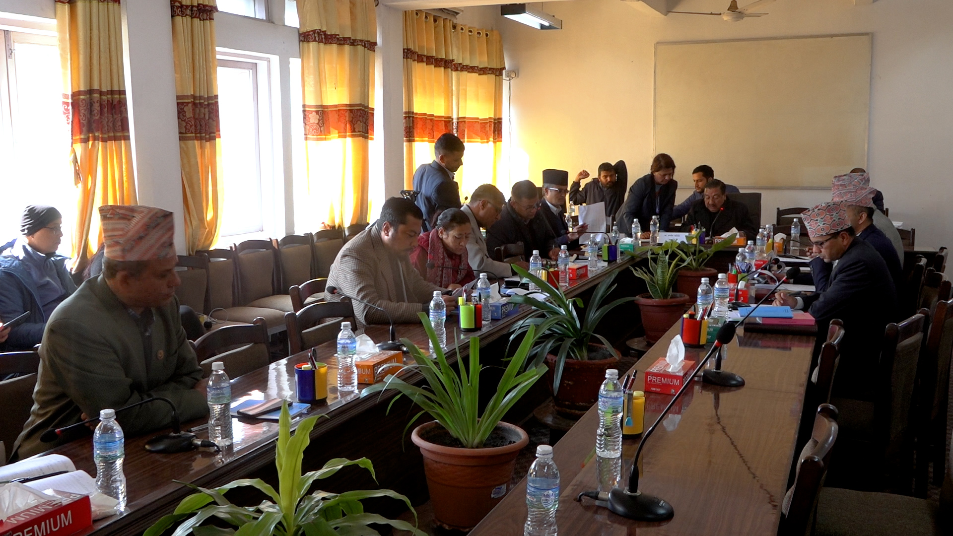 कोरम नपुगेपछि अर्थ समितिको बैठक स्थगित