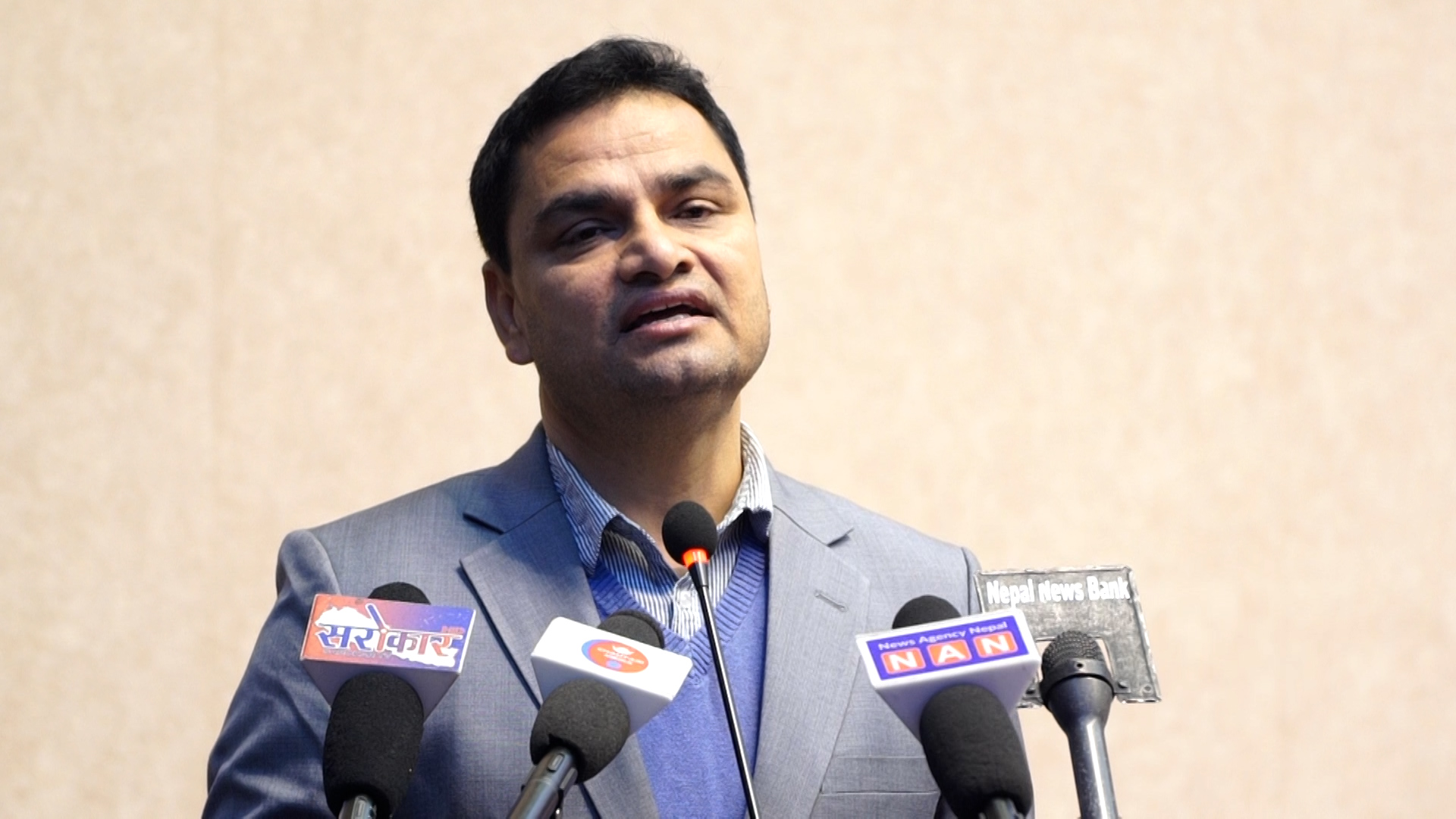 पीएल सिंह सबैलाई सरल व्यवहार गर्ने व्यक्ति हुनुहुन्थ्यो : स्वास्थ्य मन्त्री पौडेल