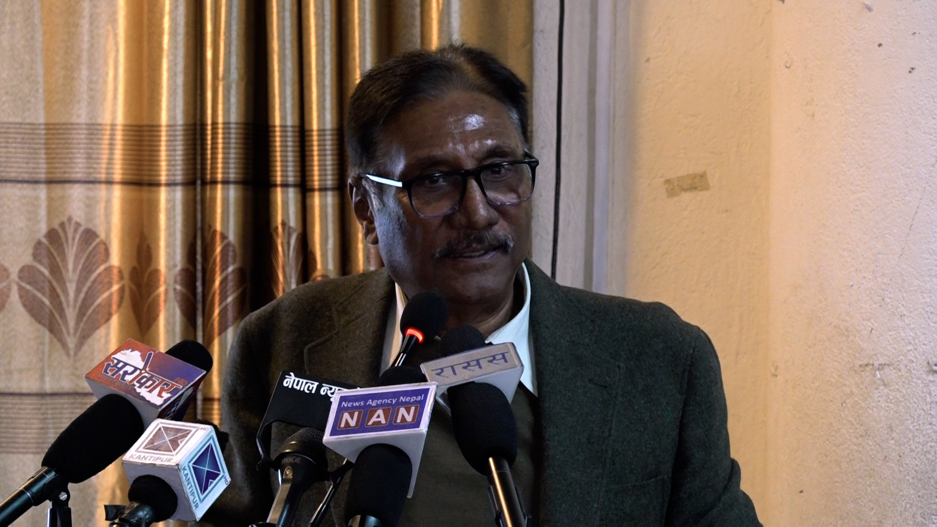 फ्रि भिसा फ्रि टिकटबाट १५ हजार मानिस मात्र लाभान्वित भएका छन् : मन्त्री भण्डारी