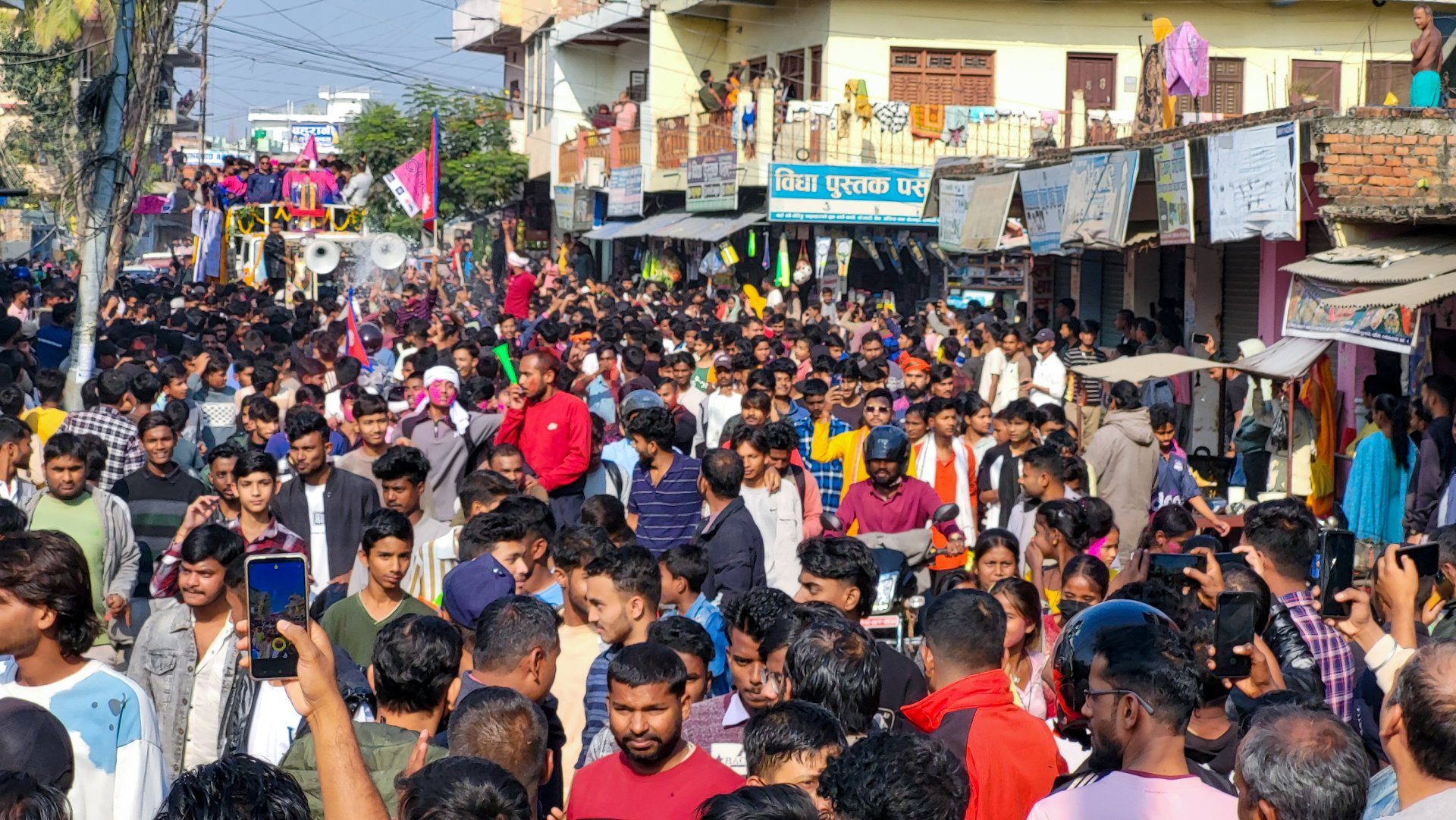 जनकपुर बोल्टसका खेलाडीलाई जनकपुरमा भव्य स्वागत (तस्बिरहरू)