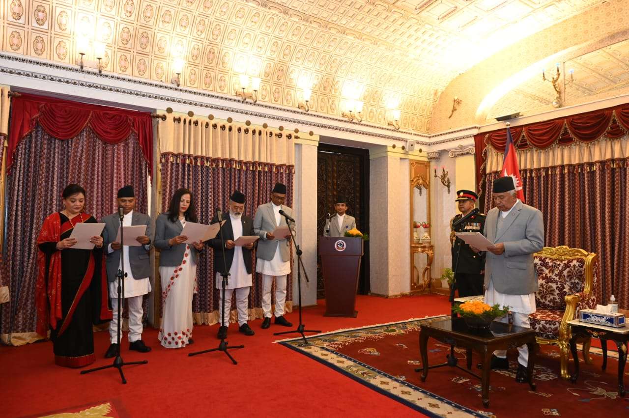 नवनियुक्त राजदूतहरूले लिए शपथ