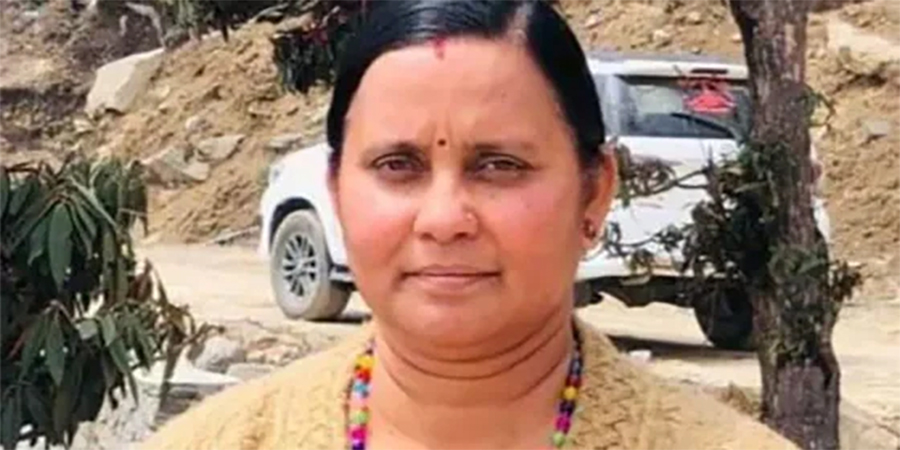 लेखा समिति सभापति ऋषिकेश पोखरेलकी श्रीमती अञ्जला कोइराला धरौटीमा रिहा