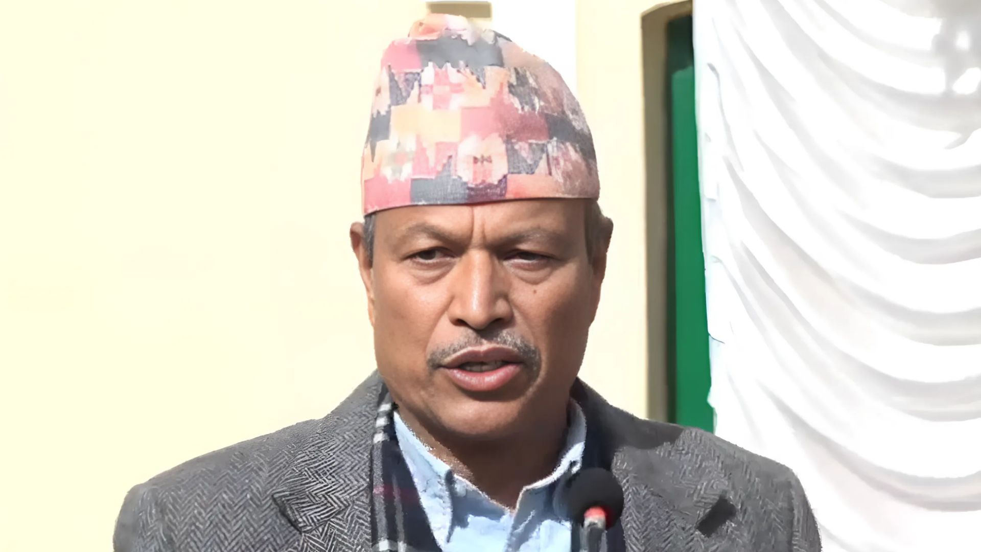 शहीदहरूले बगाएको रगतमा सरकार चलाउनेहरू भ्रष्ट्राचार खेती गर्दैछन् ः नेता रावल