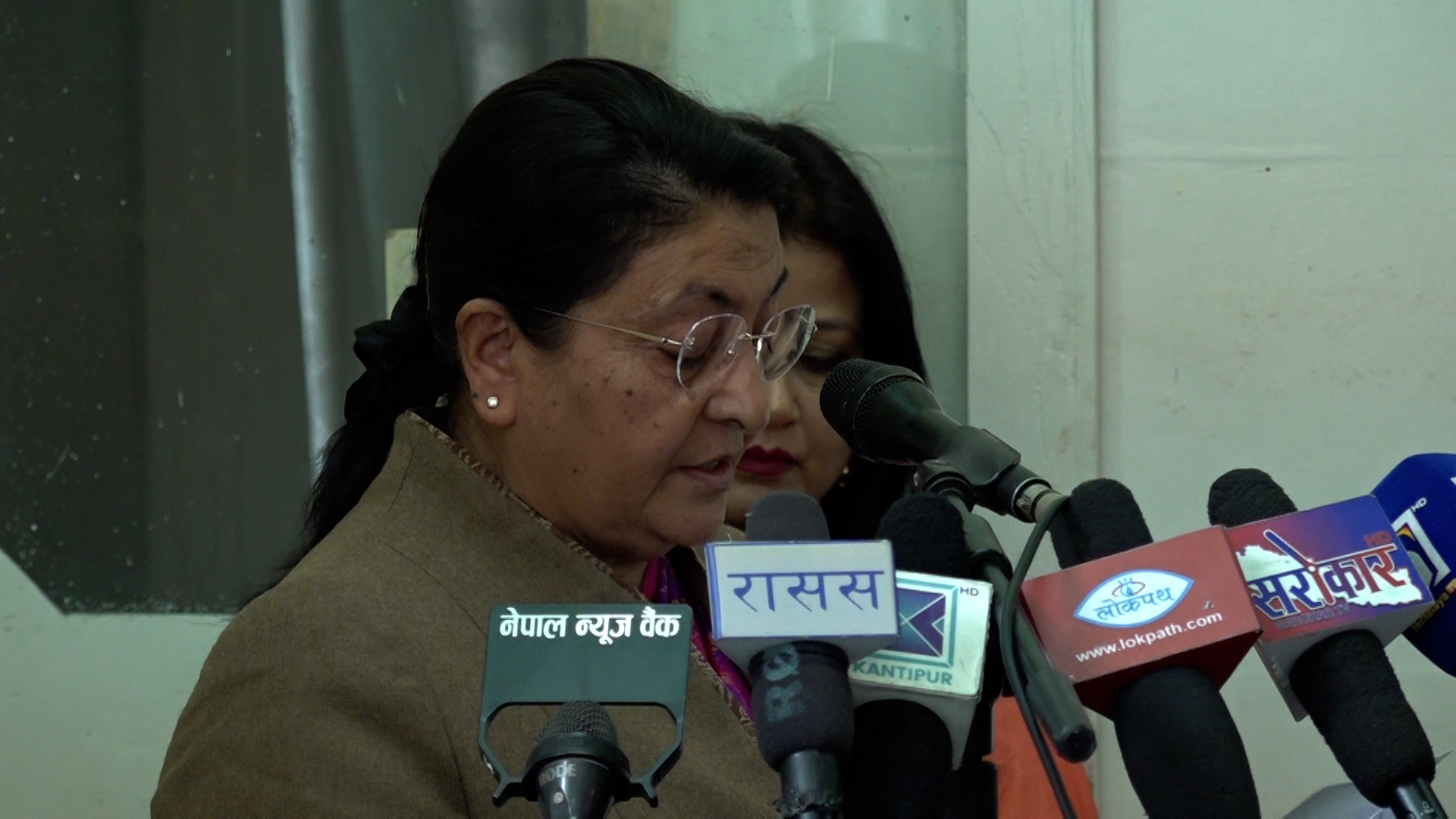 विद्या भण्डारीलाई विश्वप्रकाशको सुझाव : सामाजिक परिवर्तनको नायक बन्नुहोस्