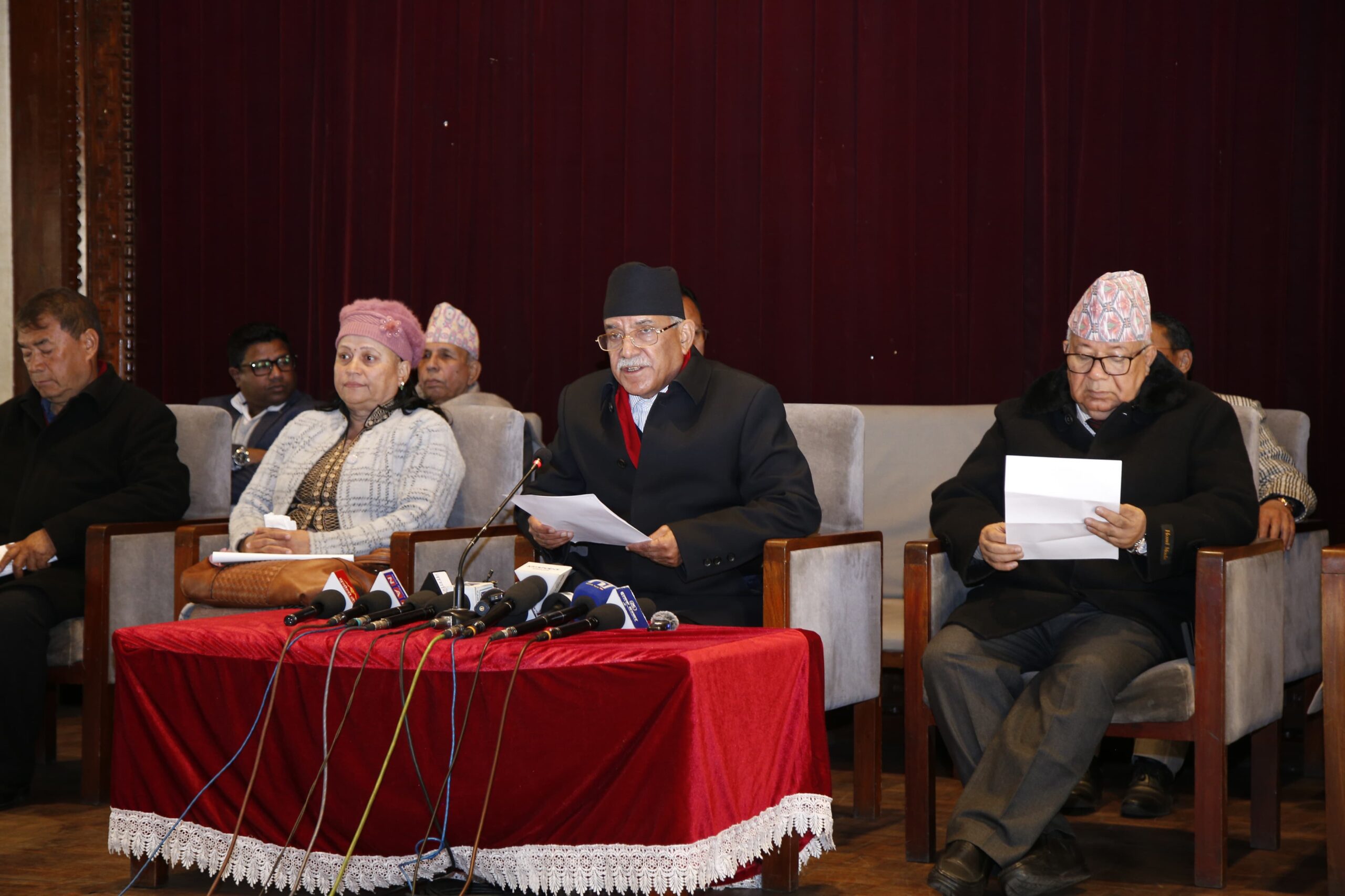 विपक्षी दलहरूले भने- ‘सरकारले भ्रष्टाचारीहरूलाई जोगायो’