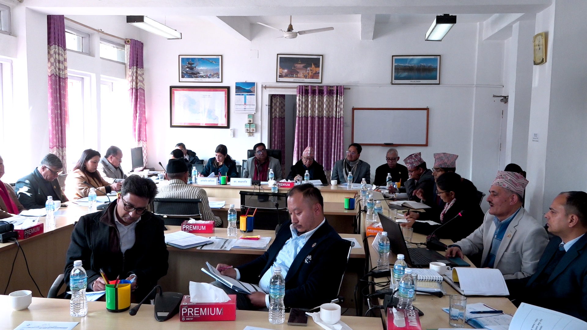 उड्डयन क्षेत्रलाई व्यवस्थित बनाउन सक्रिय छौँ : मन्त्री पाण्डे