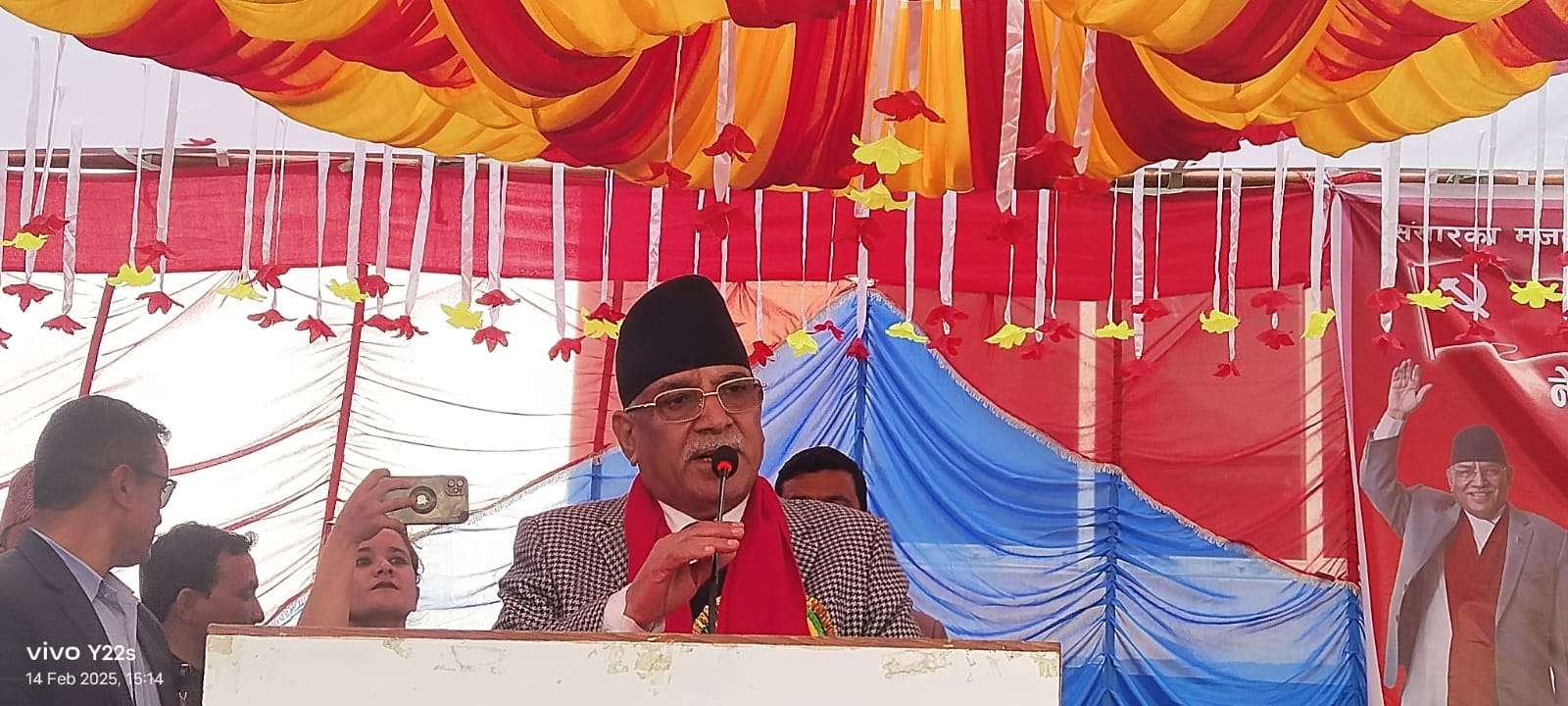 ‘संविधान च्यातेर जनताका अधिकार उल्ट्याउन खोजिदैछ’