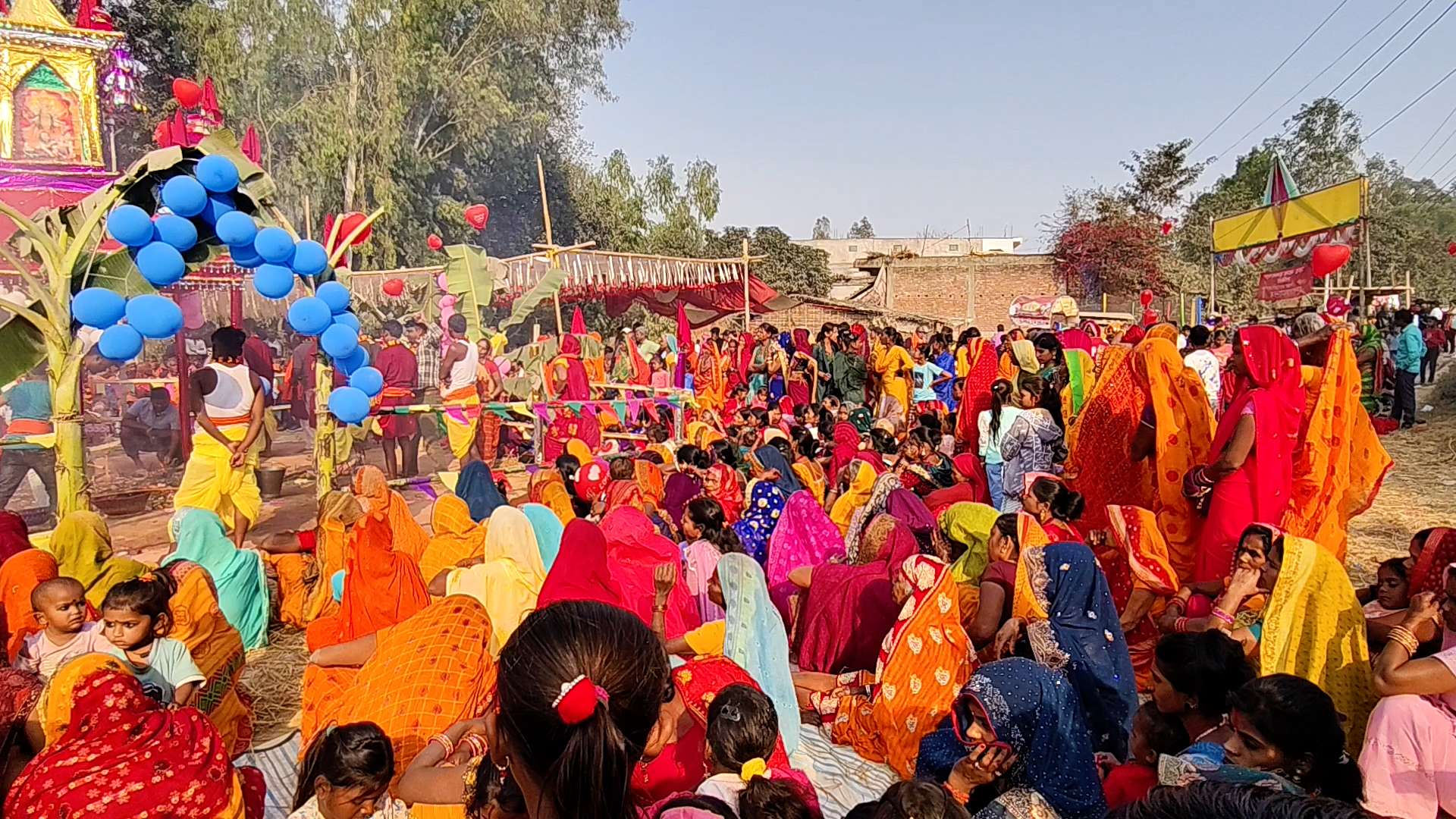 अरहरी खोलाको किनारमा गरियो कमला माईको पूजापाठ