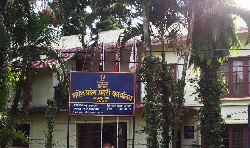 धनुषा र महोत्तरीमा होली : आठ सवारी दुर्घटना, ९ घाइते, एकमाथि चक्कु प्रहार