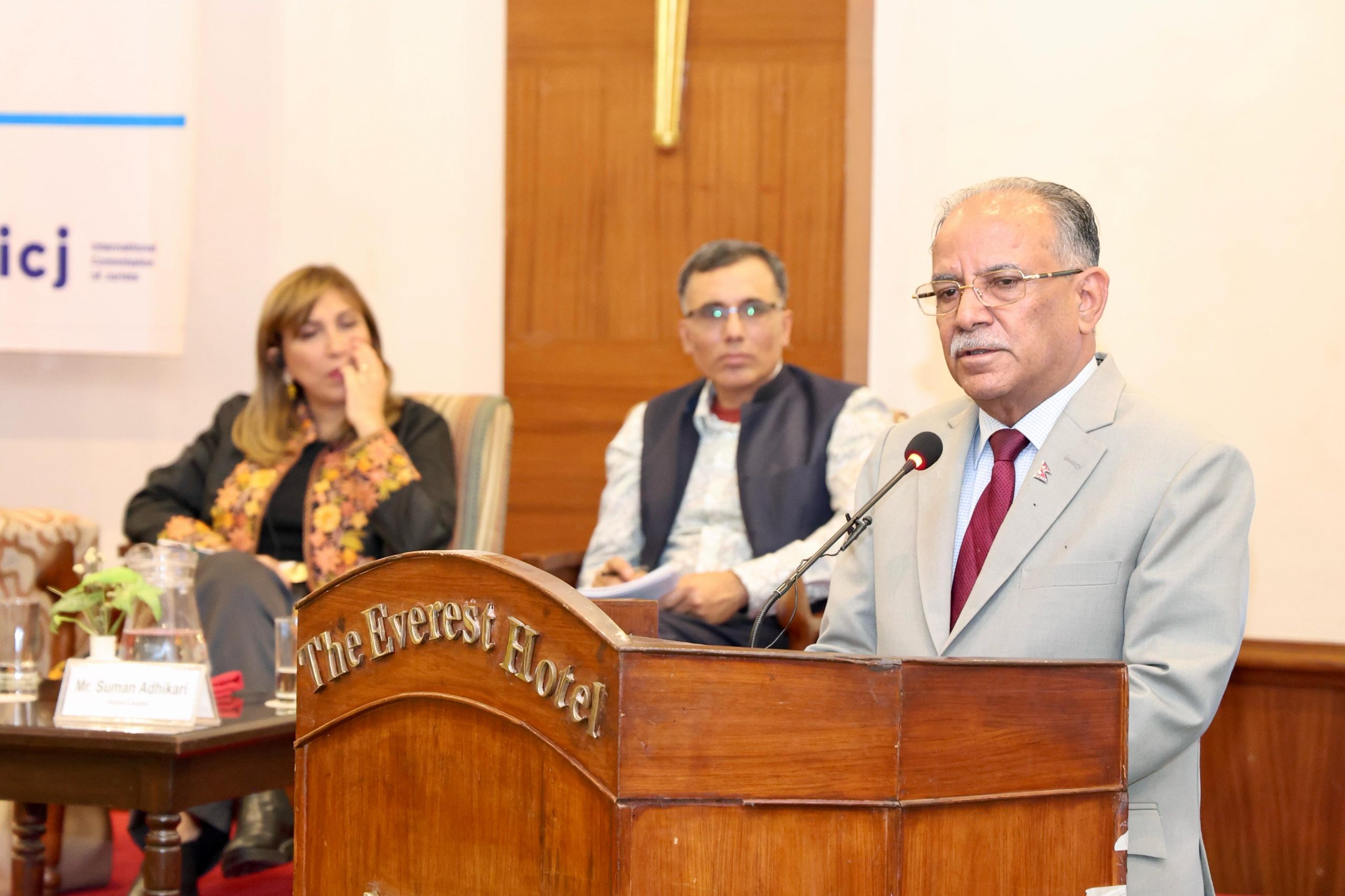 शान्ति प्रक्रिया टुंगोमा पुर्याउन पार्टी फुटाउन पनि तयार छु : प्रचण्ड