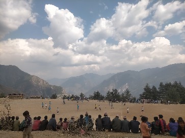 खेल मैदानविहीन मुगु : सडक, खेत र जंगलको खुल्ला स्थानमा प्रतियोगिता