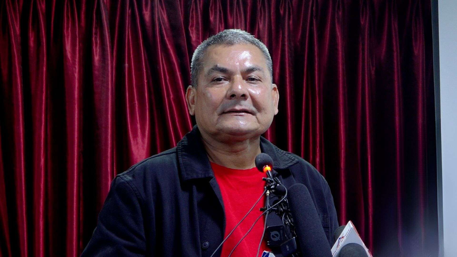 दुर्गा प्रसाईविरुद्ध साइबर ब्यूरोमा उजुरी