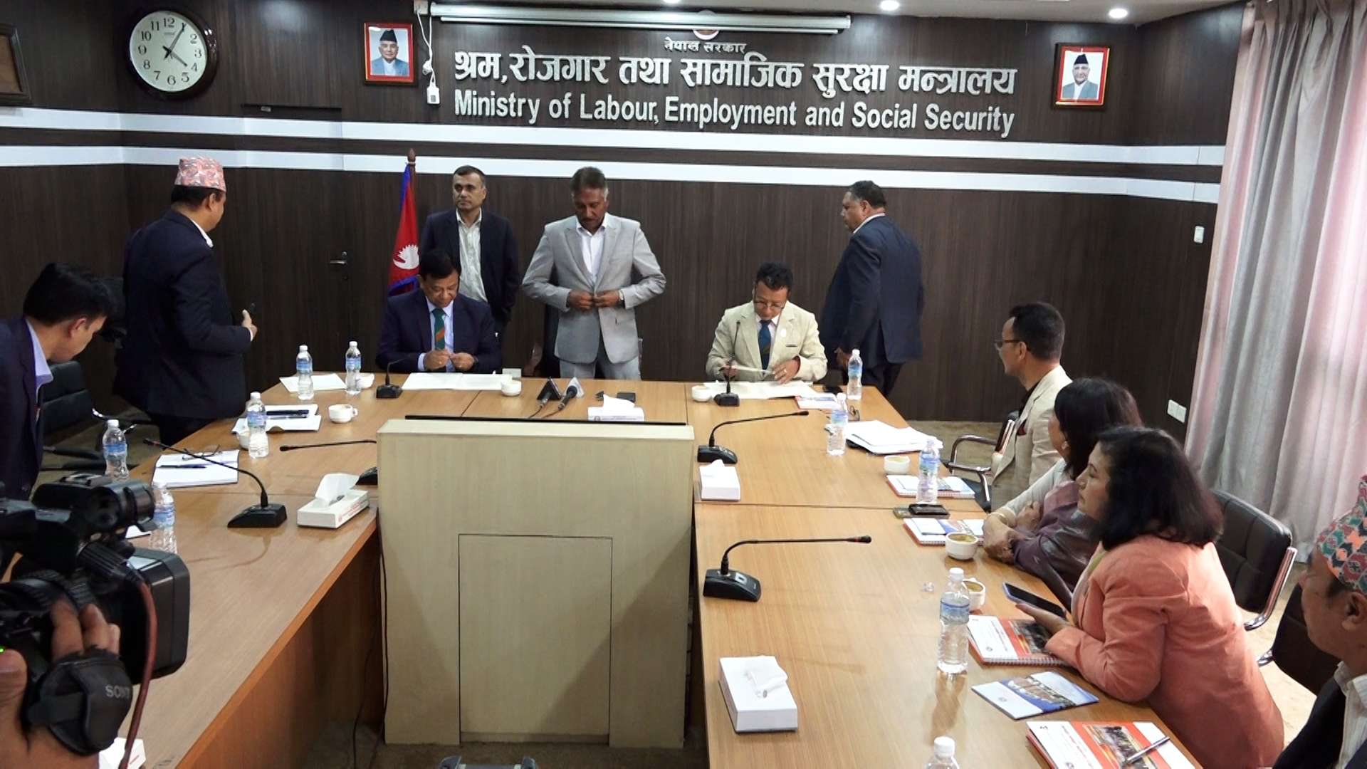 रोजगारउन्मूख सीप विकास तालिम सञ्चालन सम्बन्धी समझदारीपत्रमा हस्ताक्षर