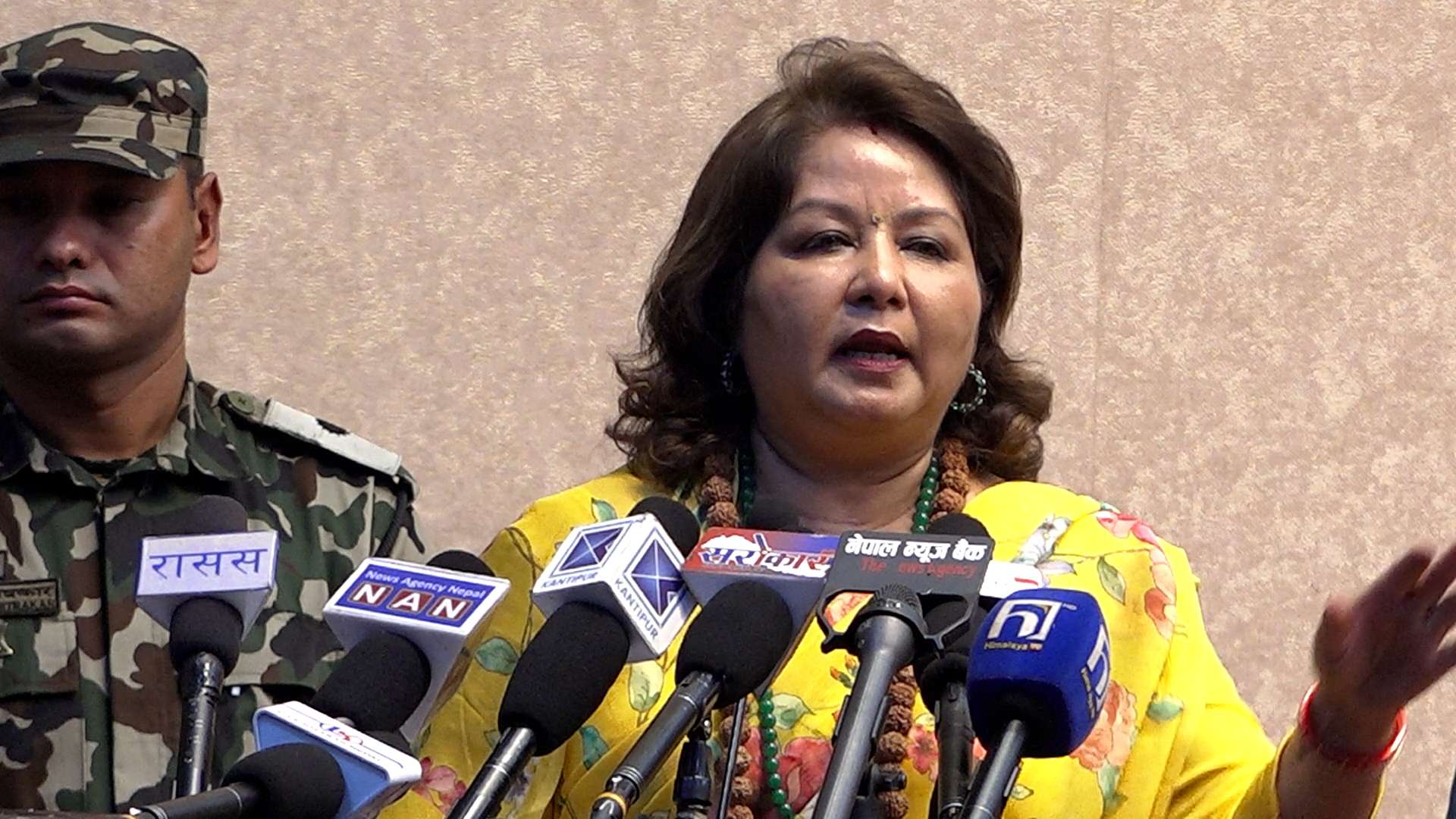 ‘देश खत्तम छ’भन्ने भाष्य नेताहरुले नै निर्माण गरे : डा.आरजु राणा