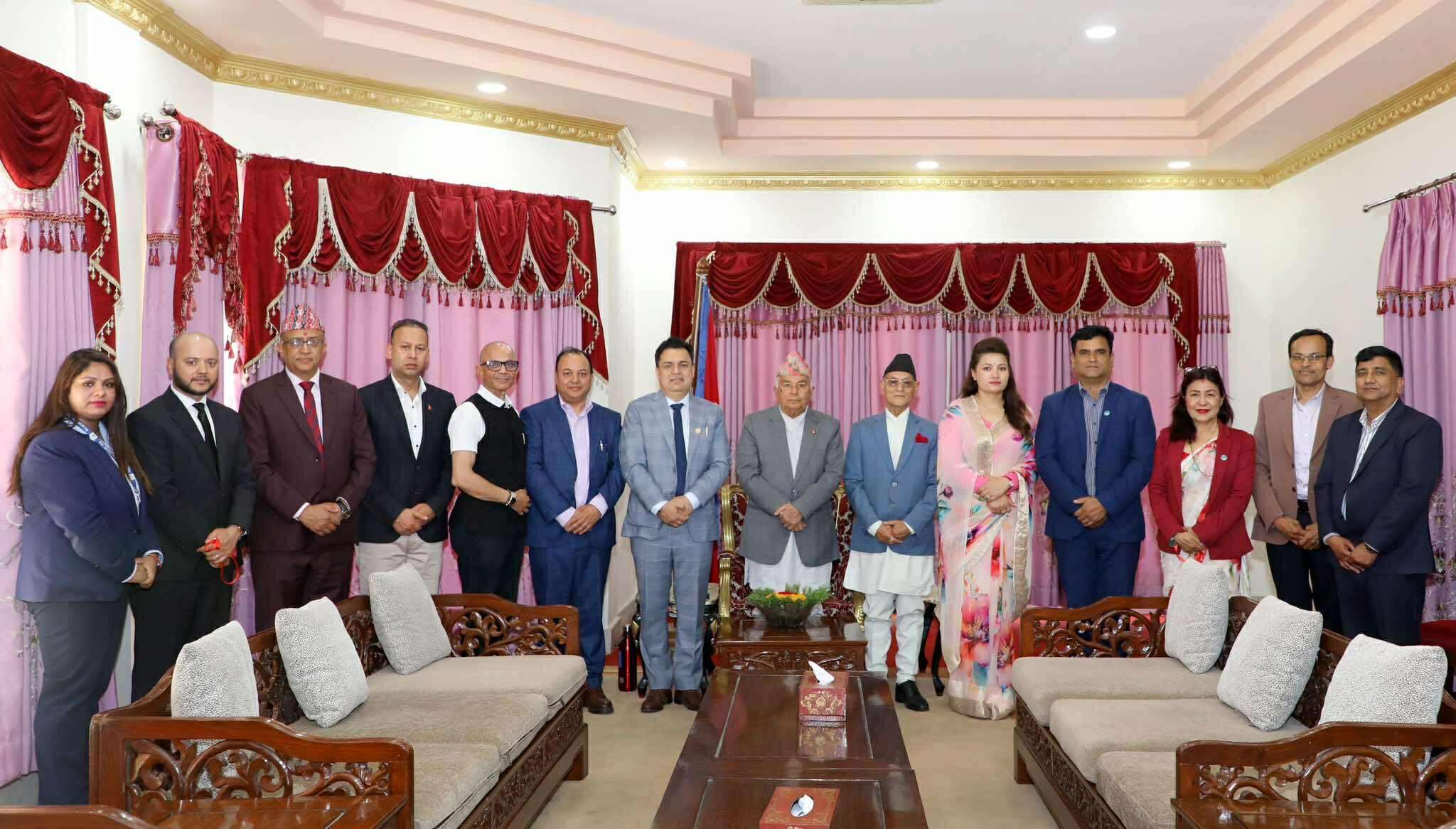 एनआरएनएहरुबीच एकता कायम गर्न राष्ट्रपतिको सुझाव