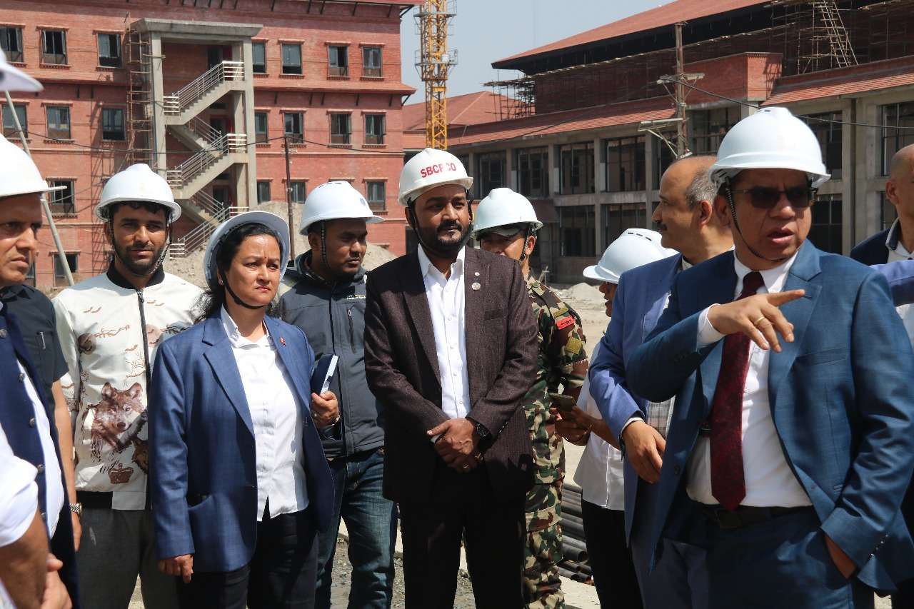 सिंहदरबारमा अब बोतल र जारको पानी बन्द गरिने छ : मन्त्री यादव