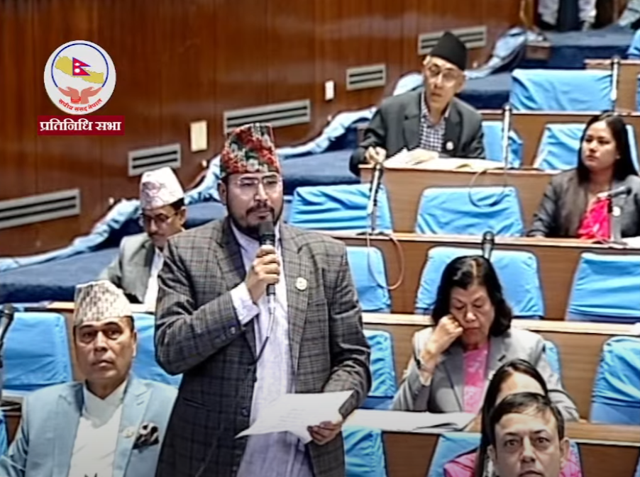 सरकारी कर्मचारीले राजनीति गर्दासम्म शिक्षा अगाडि बढ्न सक्दैन् : सांसद शाही