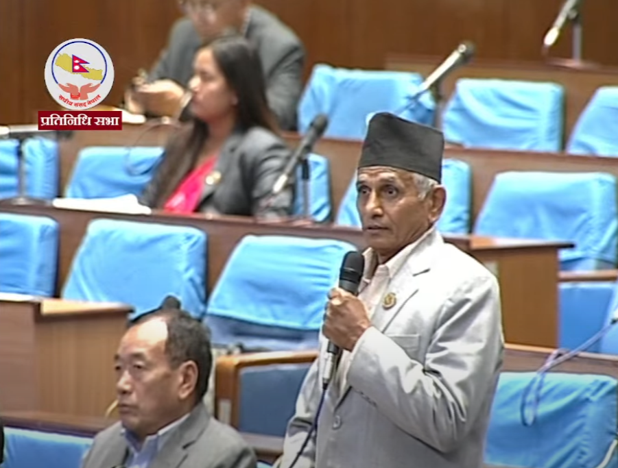 शिक्षकहरुका विषयमा सरकार गैरजिम्मेवार बनेकोमा संसदमा विरोध