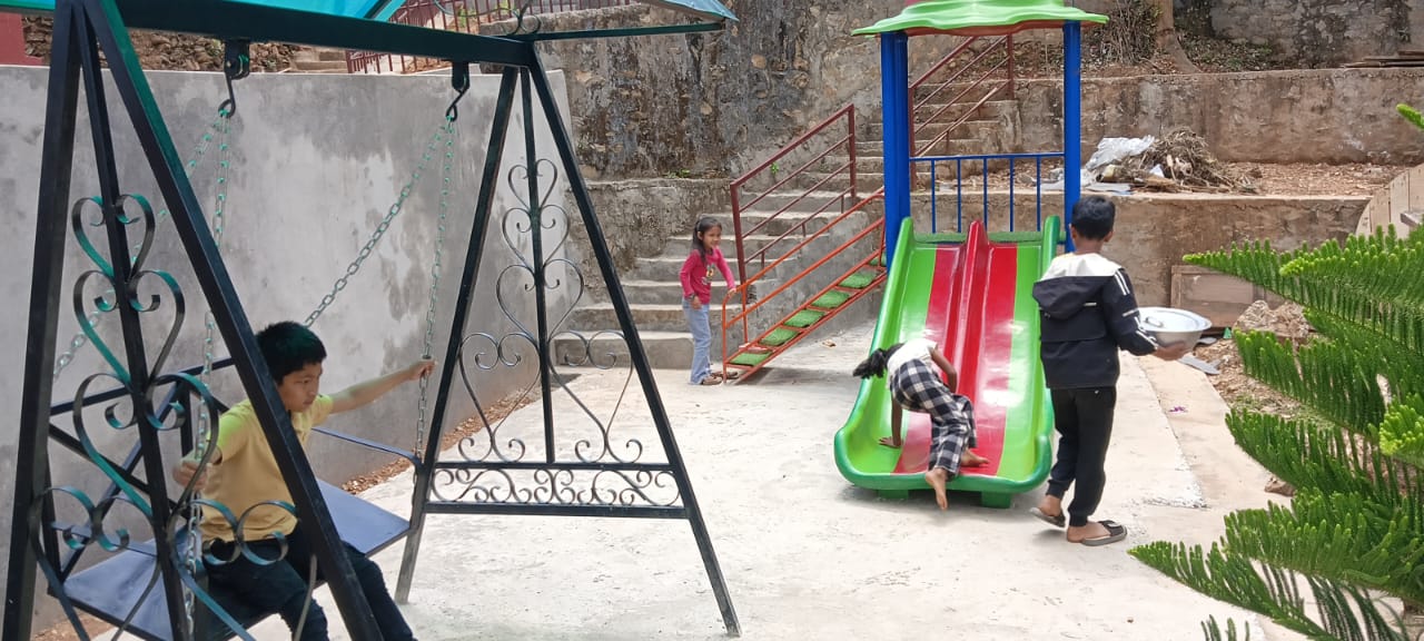 रचनात्मक सोचको परिणाम, फोहोर फाल्ने ठाउँ बन्यो बालउद्यान