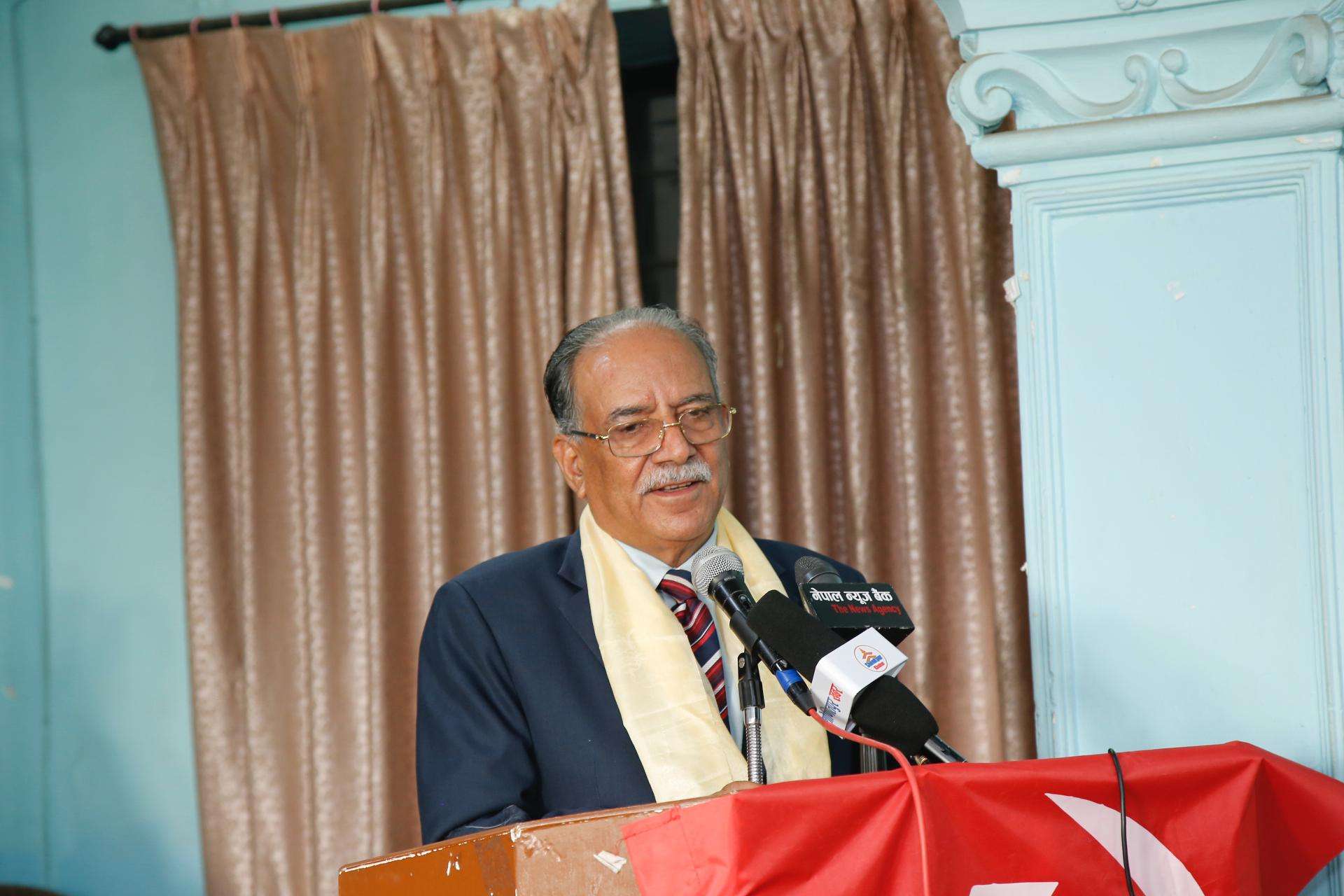 क्रान्तिकारी कम्युनिस्टहरू एक हुनैपर्छ : प्रचण्ड