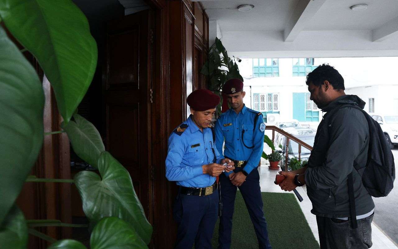 अर्थ मन्त्रालय प्रवेशमा कडाइ