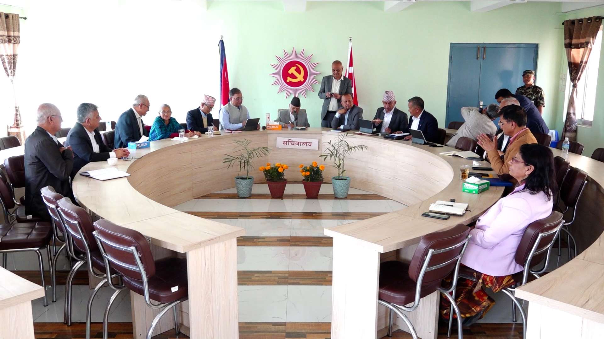 स्रोतको अधिकतम प्रयोग गरी बजेट ल्याउन सरकारलाई एमालेको सुझाव