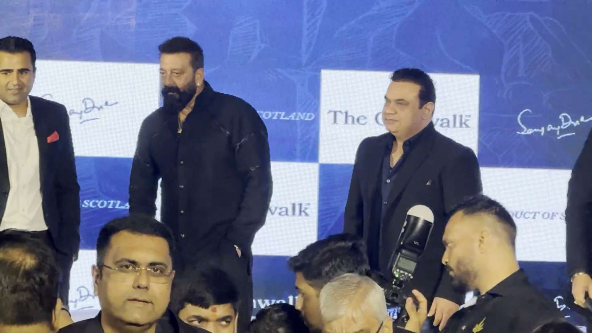 संजयदत्तले आफ्नो प्रिमियम एलोबेभ ब्रान्ड ‘दग्लेनवाक’ को दोस्रो वार्षिकोत्सव मनाए