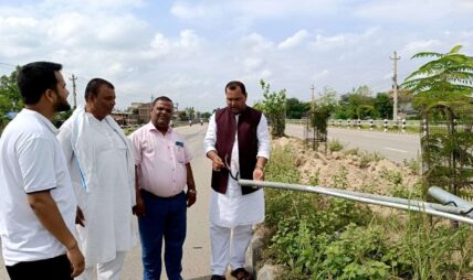 सडक बत्तीको गुणस्तर अनुगमनमा मधेश प्रदेशका ऊर्जामन्त्री