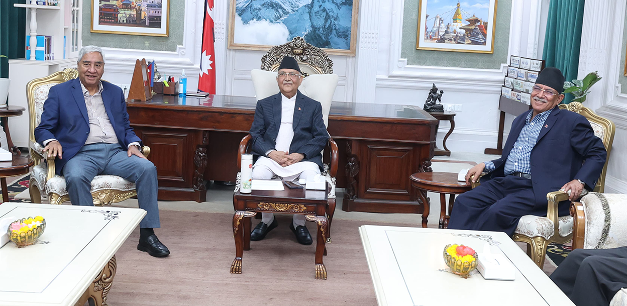 तीन दलका शीर्ष नेताहरूबीच छलफल सुरु