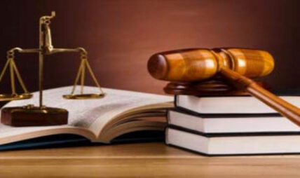 उपचारमा लापरबाही भई बच्चा गुमाएका परिवारलाई डेढ करोड क्षतिपूर्ति दिन फैसला