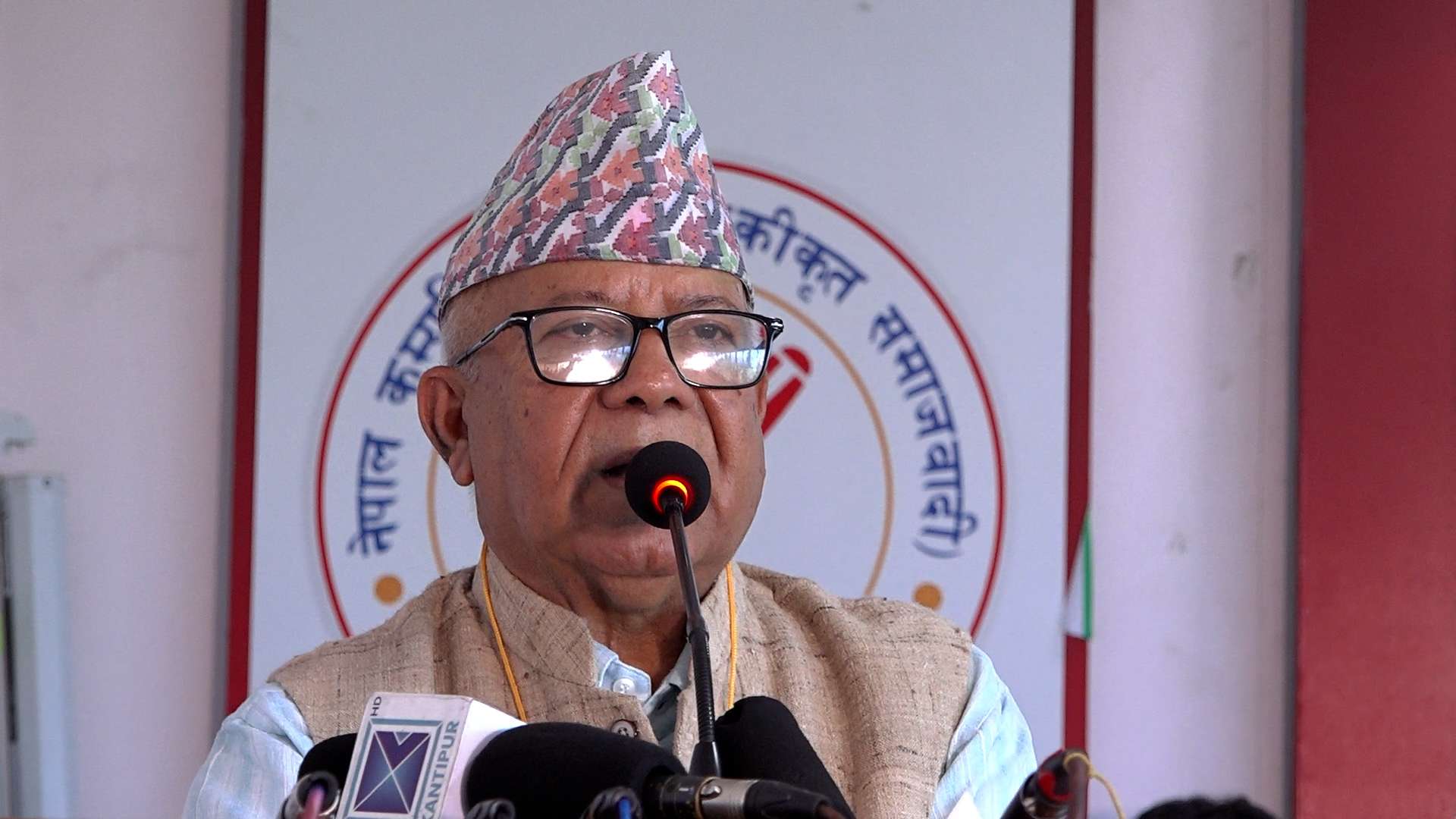 पूर्वाग्रह राखेर भ्रष्टाचारको मुद्दा लगाए, न्यायलयप्रति विश्वस्त छु : माधव नेपाल