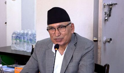 ‘अवैध पैसालाई वैध बनाउने विषयमा समितिमा छलफल गर्नु राम्रो होइन्’ : अर्थमन्त्री पौडेल